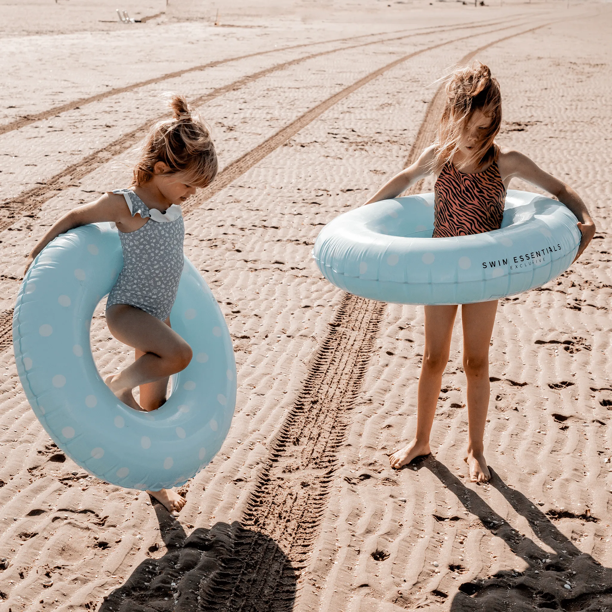 Circle Delight | Blue Pool Float  90 cm