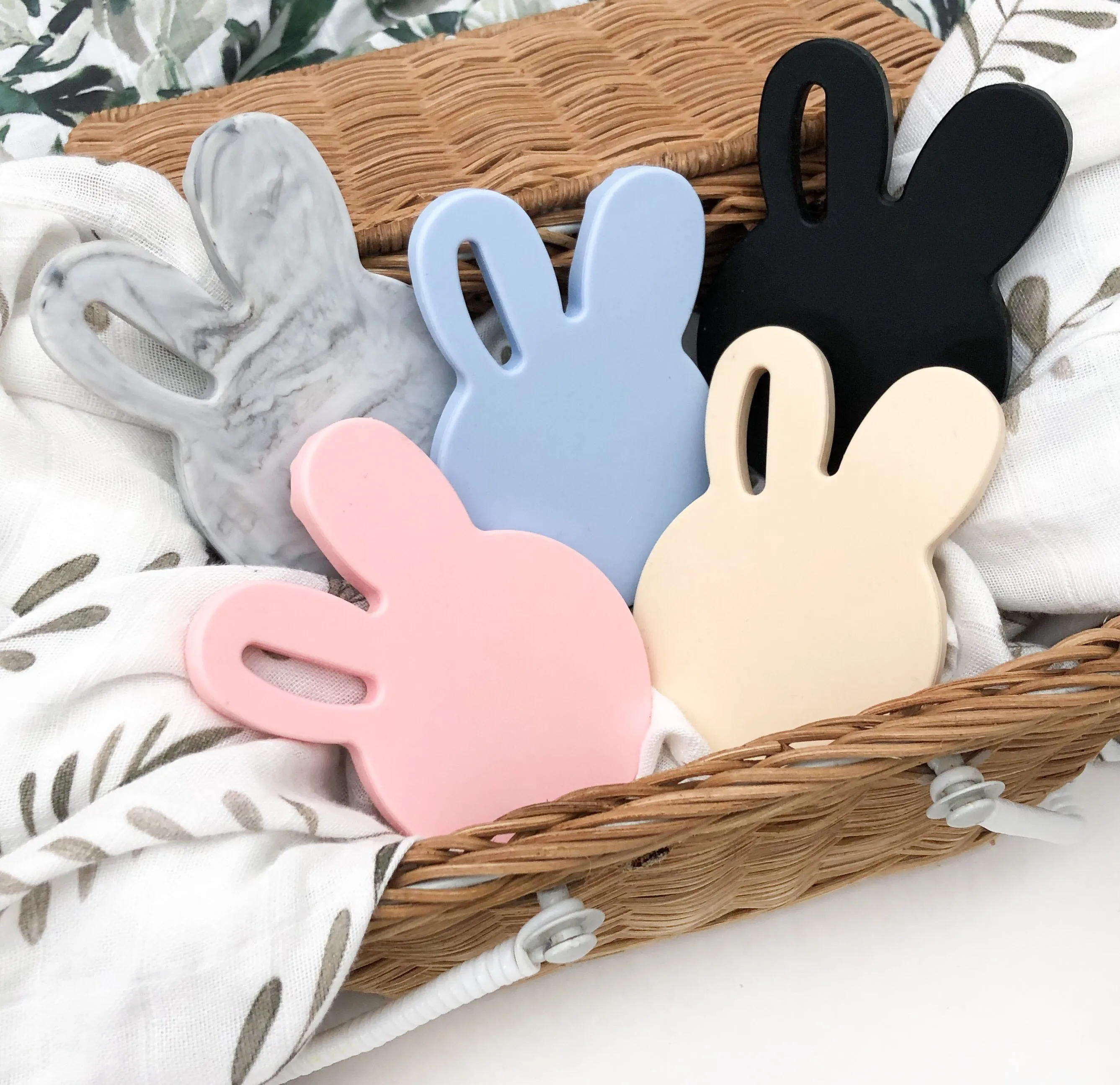EASTER bundle - Silicone Name teether & BUNNY teething disc