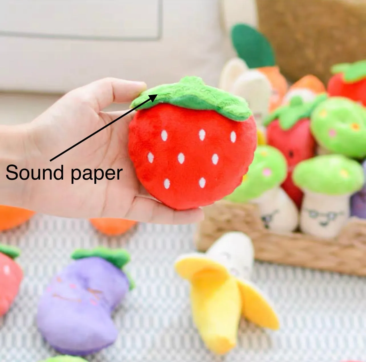 Squeaky Plush Dog Toys, Teeth Grinding & Training - Strawberry